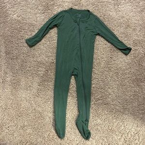 Kyte Baby zippered footie in Pine
